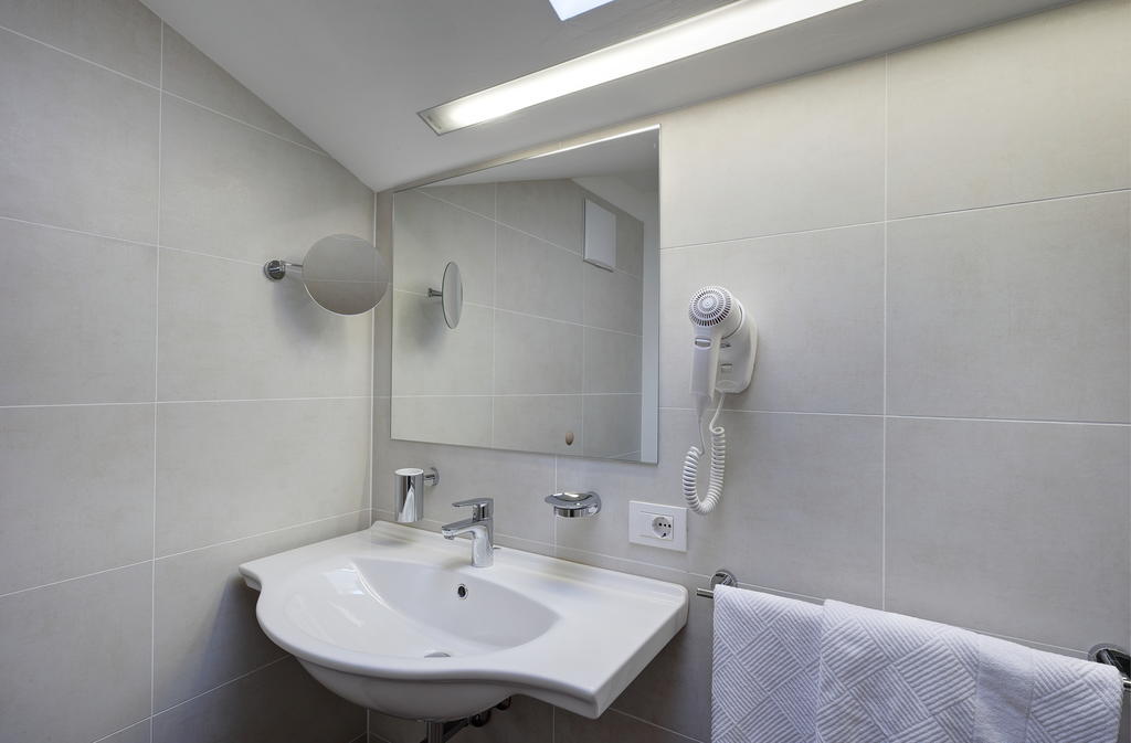 Apartments Schneider Lutago Room photo